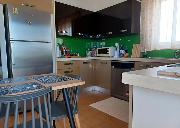 Casa Dastele Remarkable Seaview 5' From The Sea 하니아