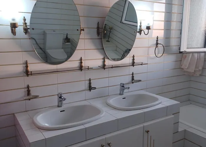 Casa Dastele Remarkable Seaview 5' From The Sea Villa La Canea